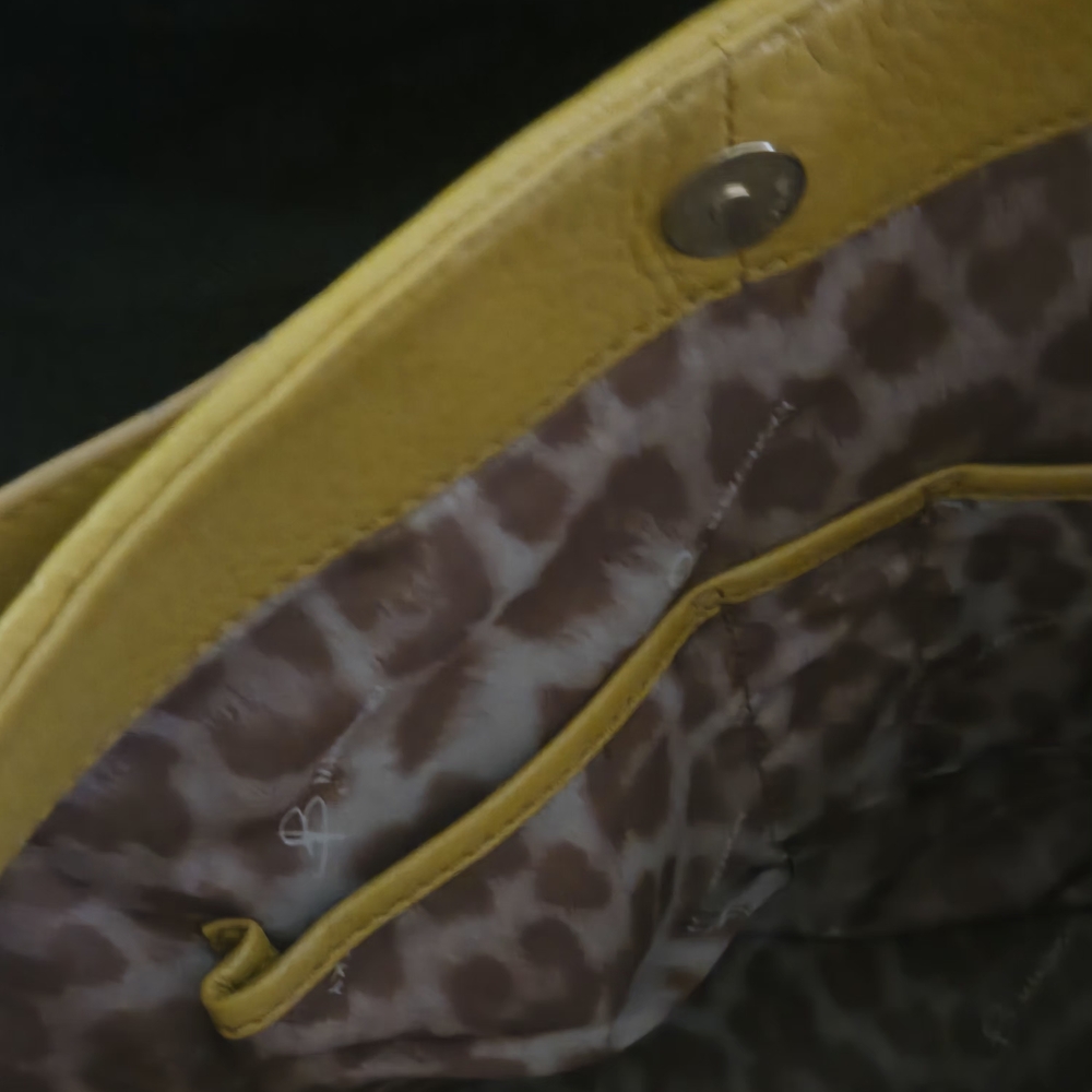 Elegant Mustard Woven Shoulder Bag - Picture 6 of 7